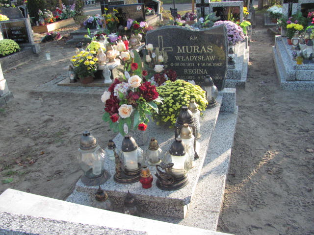 Grób Regina Muras