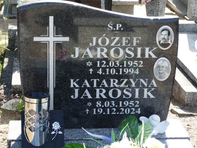 Grób Józef Jarosik