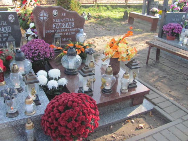 Grób Sebastian Jarząb